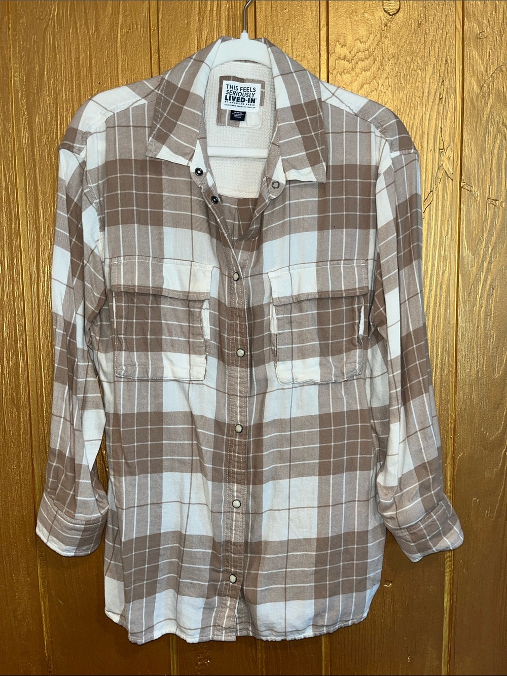 American Eagle Outfitters Cream and Tan Flannel